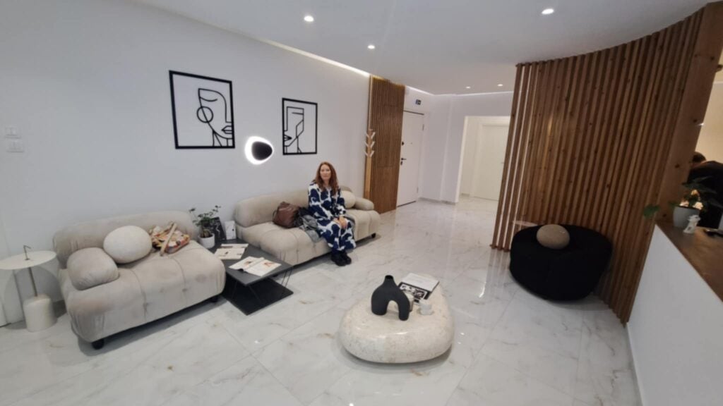 Holly's Surgery Journey Day 9 & 10 2 Holly in the Clinic